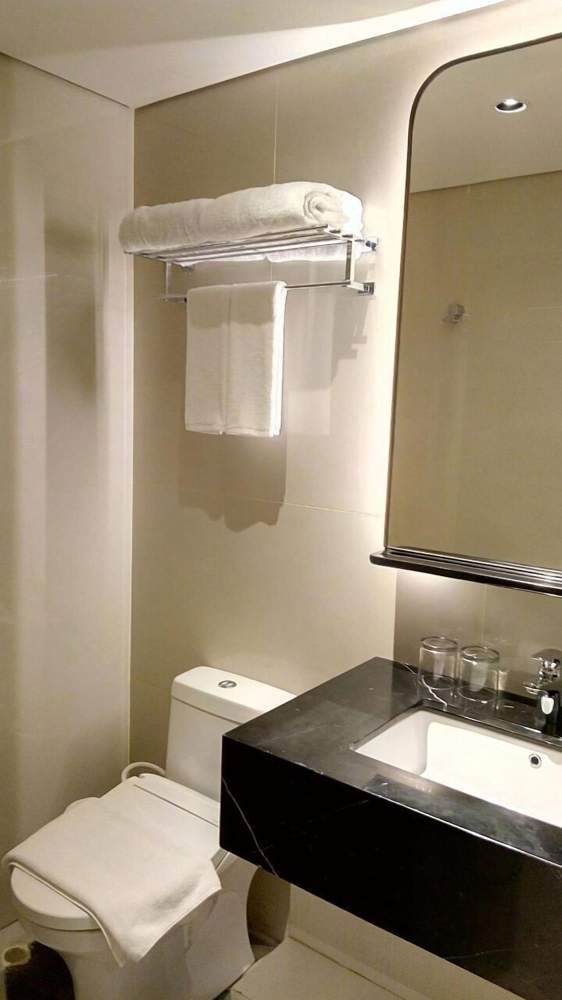 סמאראנג Louis Kienne Hotel Pemuda מראה חיצוני תמונה