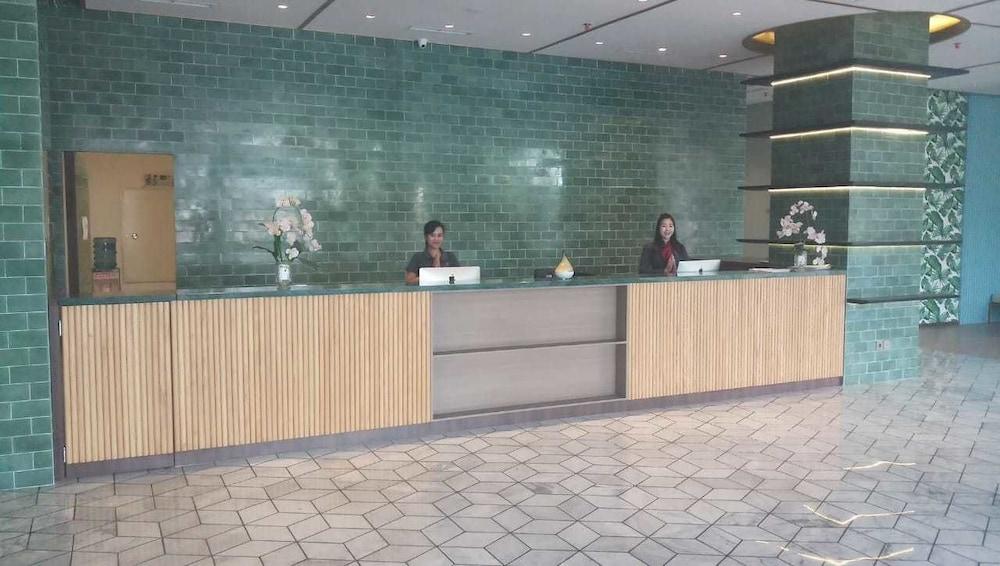 סמאראנג Louis Kienne Hotel Pemuda מראה חיצוני תמונה