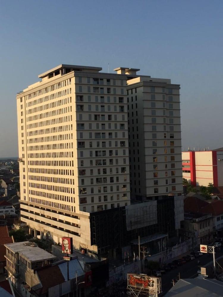 סמאראנג Louis Kienne Hotel Pemuda מראה חיצוני תמונה